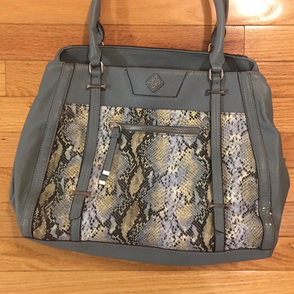 Simply Vera Sage snake satchel🌺❤️ - Picture 5 of 15